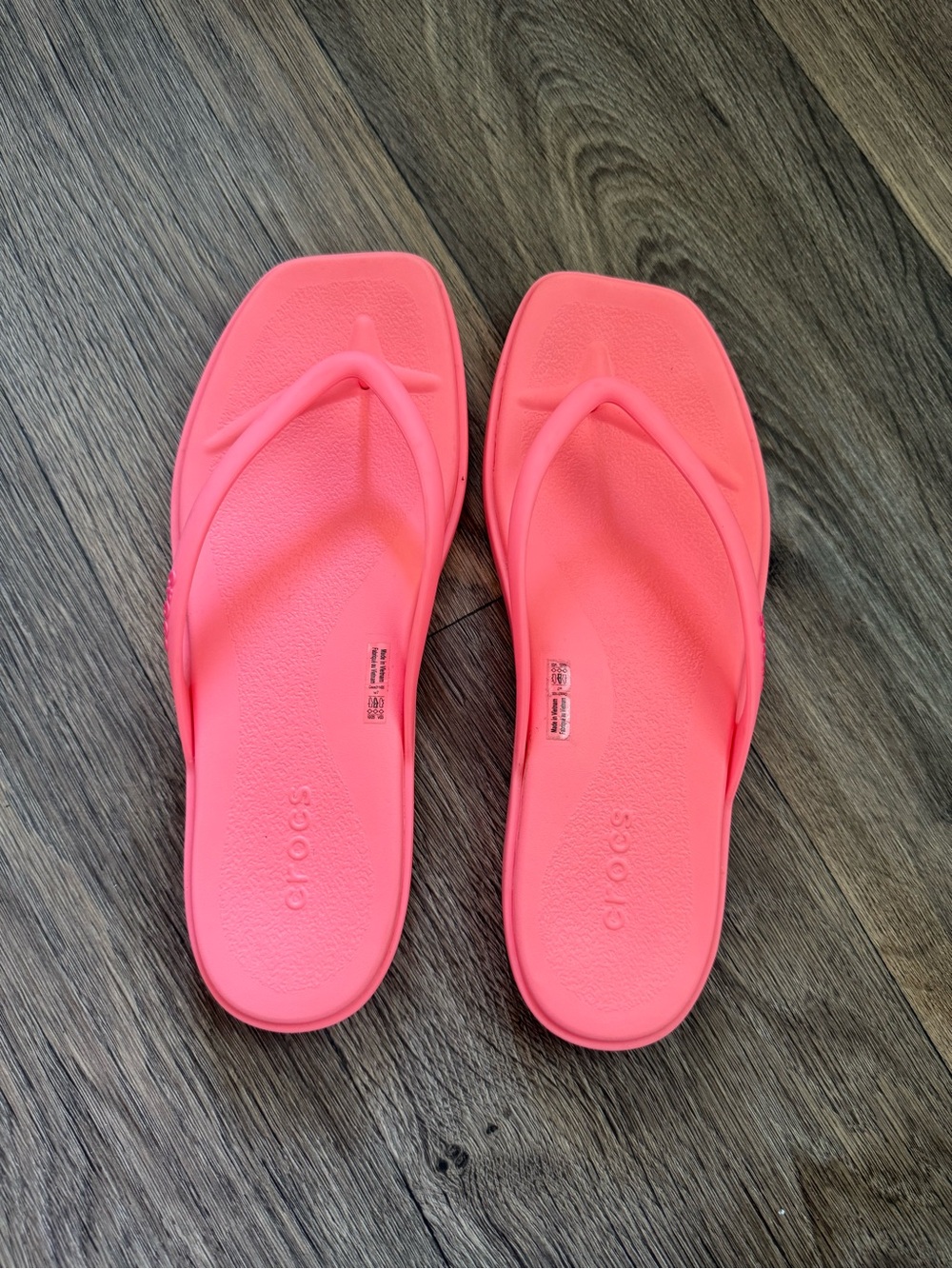 CROCS Miami Flip Flop Sandals - Guava